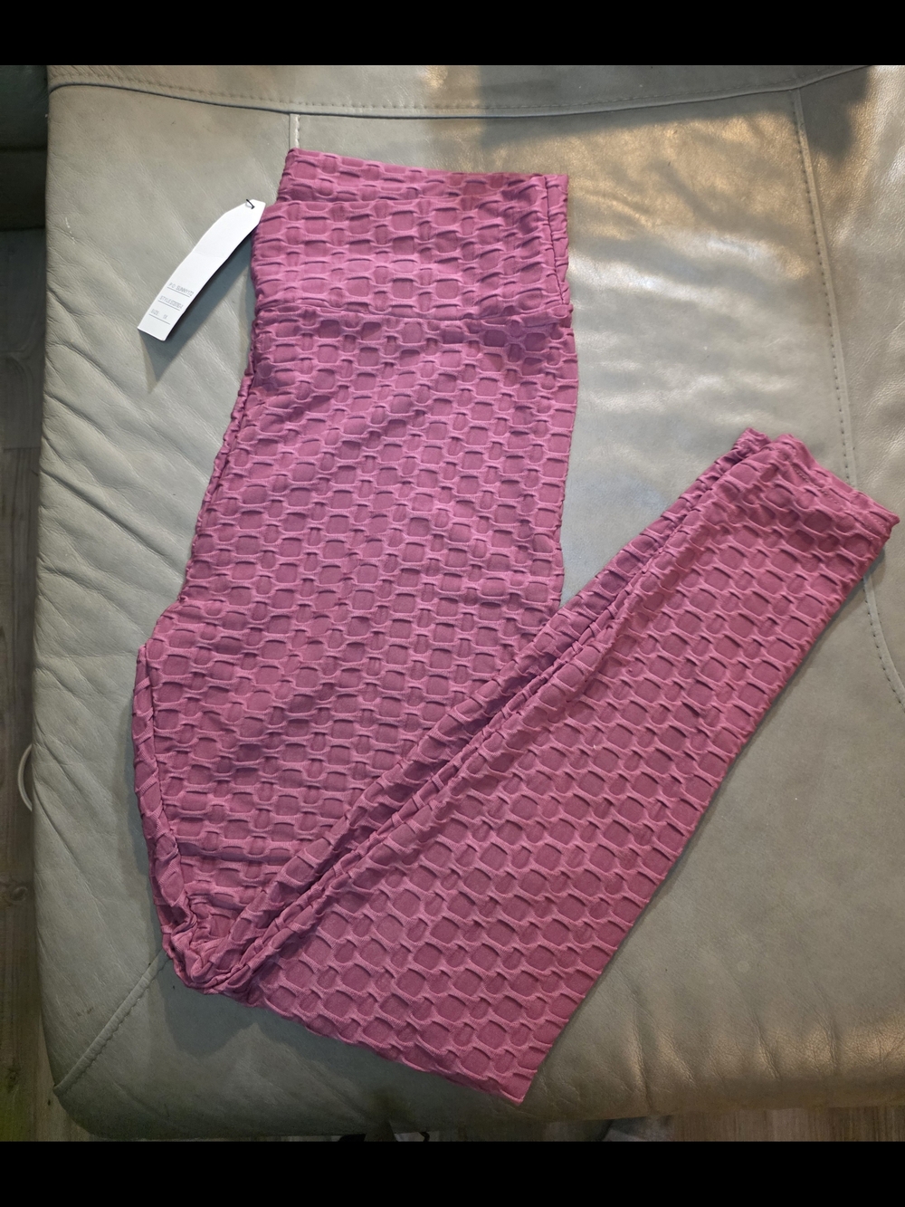 Textured Scrunch Booty Lifting Leggings Trio - Pink, Black, Gray - Picture 4 of 16